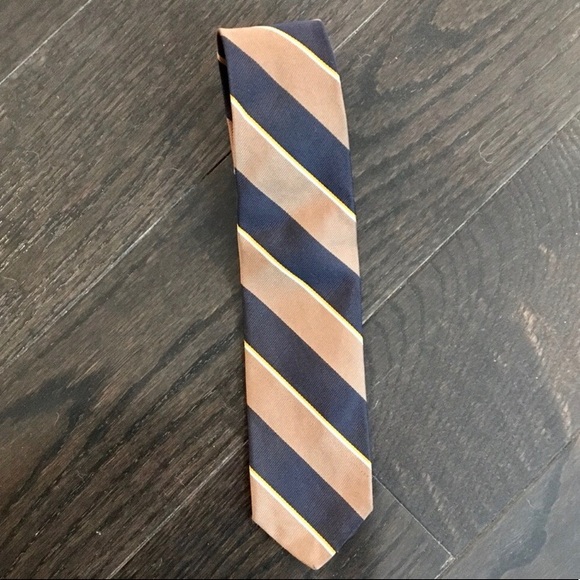 Men’s Brooks Brothers Makers Necktie - Picture 8 of 8
